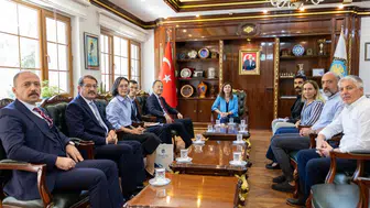 Kırgızistan Ankara Büyükelçisi Eşbaşkan Bucak'ı ziyaret etti: Diyarbakır'dan çok etkilendi