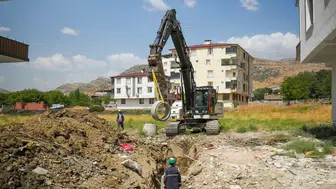 Diyarbakır'ın ilçesinde atık su sorunu tarih oldu: Bin metrelik yeni hat döşendi