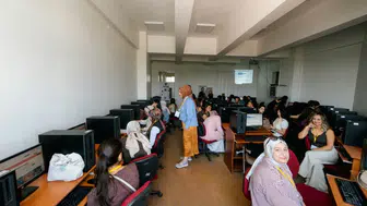 Dicle Üniversitesi'nden yenilikçi hamle: Alfa kuşağı öğretmenleri için yapay zeka atölyeleri başladı