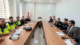 Dicle'de eğitim yılı öncesi güvenlik zirvesi: Öğrenciler için tam koruma kararı