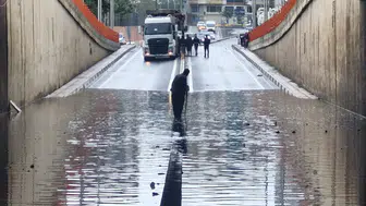 Diyarbakır'da sağanak felaketi: Alt geçitler göle döndü, köprüler yıkıldı