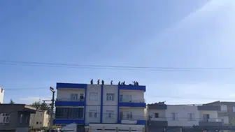 Diyarbakır Bismil'de fırtına sonrası onarım faciası: 1 usta hayatını kaybetti