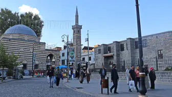 Diyarbakır turizminde rekor yıl: 8 ayda 1,3 milyon ziyaretçi şehre akın etti