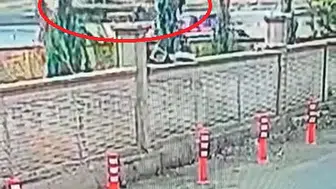 Diyarbakır Bismil'de korkutan kaza: Otomobilin çarptığı 12 yaşındaki çocuk yaralandı