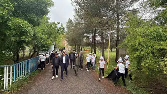 Dicle'de Orman Benim kampanyası Kaymakam Atış ve öğrenciler doğayı atıklardan arındırdı