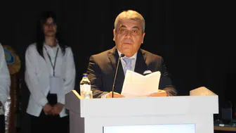 Dicle Üniversitesi mezunlarına DİSİDER’den kritik çağrı İş arayan değil üreten olun