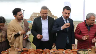 Diyarbakır Zerzevan Kalesi'nde tarih yeniden canlandı Antik Roma menüleri sofrada