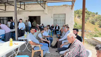 Çermik Belediye Başkanı Karamehmetoğlu ilçe sakinlerinin özel günlerinde yanlarında