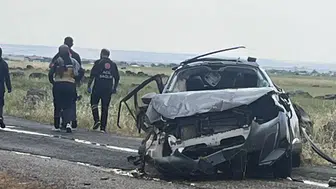 Çınar kırsalında nişan dönüşü acı kaza Takla atan otomobildeki 3 kişi ağır yaralandı