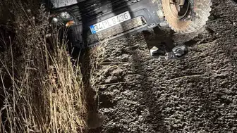 Çınar Mollapolat mevkiinde otomobil ve traktör çarpıştı 1 kişi hastaneye kaldırıldı