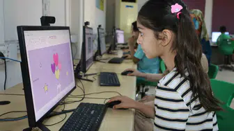 Diyarbakır'da 32 okul yaz okulu oldu Binlerce öğrenci hem sınava hazırlanıyor hem eğleniyor