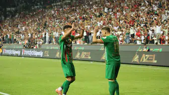 Amedspor sezona Diyarbakır'da fırtına gibi başladı Erzurumspor'u üç golle geçti