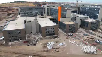 802 sismik izolatörlü dev sağlık yatırımında sona gelindi 2027'de hasta kabulü başlıyor