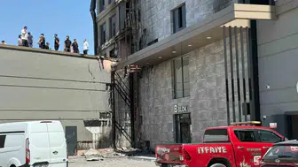Diyarbakır'da 12 katlı plazada gece yangını: Söndürme sistemi can kurtardı