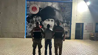 Hani ilçesinde aranan tehlikeli şahıs operasyonla yakalandı 42 suç kaydı çıktı