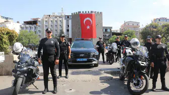 Diyarbakır'da motosikletli polis timleri sokaklara güven getirdi 7 ayda 529 silah toplandı