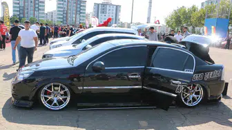Diyarbakır Tuning Fest 2026: Modifiye tutkunları Nevruz Park'ta buluştu