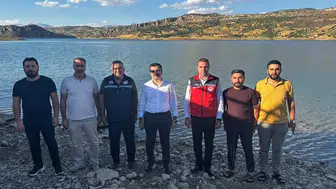 Diyarbakır Kralkızı Barajı'nda dev balıklandırma: 820 bin yavru suyla buluştu
