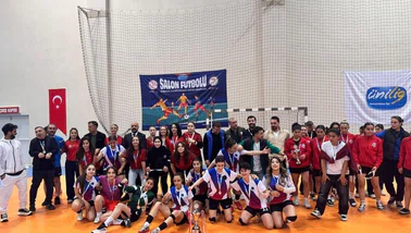 Diyarbakır'da üniversiteler arası salon futbolunda şampiyon belli oldu