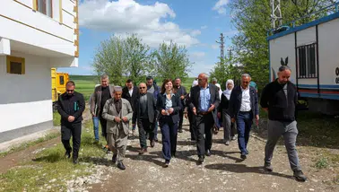 Diyarbakır'da Eşbaşkanlar kırsal mahallelerin sorunlarını yerinde dinledi
