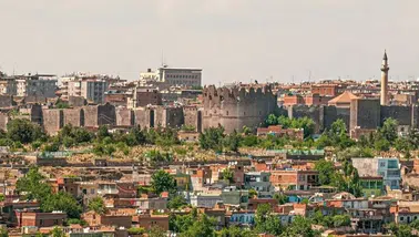 Diyarbakır Valiliği'nden depremzedeler için kritik uyarı: 4 ilçede başvurular başlıyor