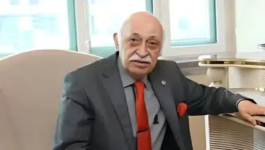 Diyarbakır'a 36 yıl müdür olarak hizmet veren isim hayatını kaybetti