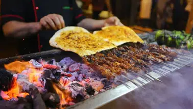 Diyarbakır'da 12 kişi ciğer kebabından zehirlendi: Numuneler inceleniyor