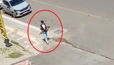Diyarbakır'da okul önündeki silah seslerinin perde arkası: Pompalı tüfekle görüntülendi