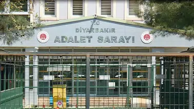 Diyarbakır'da annesine tecavüze kalkışan kardeşini öldürdü: Cezası belli oldu