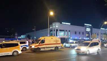 Kayapınar’daki düğün salonunda eğlence kabusa döndü Çıkan kavgada 5 kişi yaralandı
