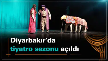 Diyarbakır Şehir Tiyatrosu sezona 50 kişilik kadroyla girdi: 'Moraşîn'  izleyenleri büyüledi