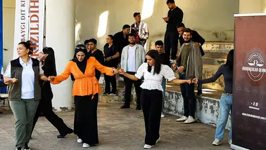 Dicle Üniversitesi kampüsü halaylarla şenlendi: Tanıtım günleri 22 Ekim'e kadar sürecek