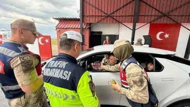 Diyarbakır’da jandarma ekipleri Kurban Bayramı öncesi trafik uygulaması yaptı