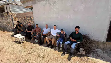 Diyarbakır Eğil'de babasının el yapımı araçla gezdirdiği Zeynel’in yol sorunu çözülüyor