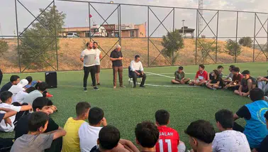 Dicle'de doğayla iç içe kamp deneyimi Kaymakam Atış gençlerin heyecanına ortak oldu