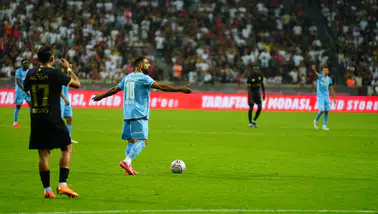 Diyarbakır'da dev maç Amed'in: Trabzonspor'u 90'da Orban'la devirdi
