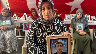 Diyarbakır'da evlat nöbetindeki ailelerden yasal düzenleme sonrası tarihi çağrı