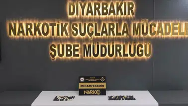 Diyarbakır'da mide operasyonu: Yutarak taşıdıkları 780 gram metamfetaminle yakalandılar