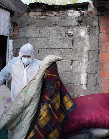 Diyarbakır'da çöp ev temizlendi: Bakım desteği verildi