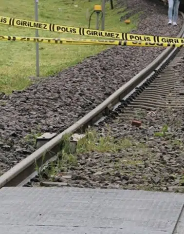 Diyarbakır'da tren kazası: Vagon devrildi