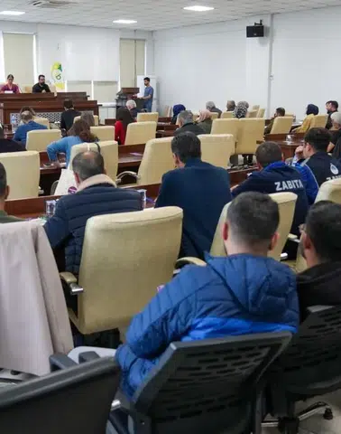 Diyarbakır Bağlar'da katılımcı bütçe için çalınmadık kapı kalmayacak