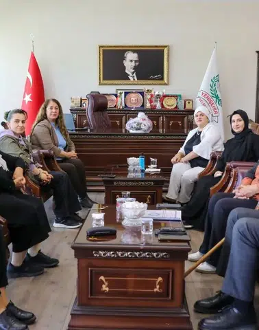 Kadınların söz ve karar hakkı Diyarbakır'da masaya yatırıldı: Özgürlükçü politika mesajı