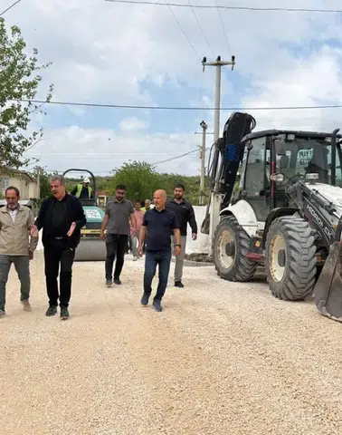 Diyarbakır'da 3 bin metrekarelik alanda yol seferberliği