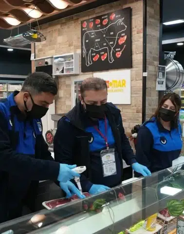Diyarbakır'da gıda kontrollerine hız verildi: Zabıtalar baskın yaptı