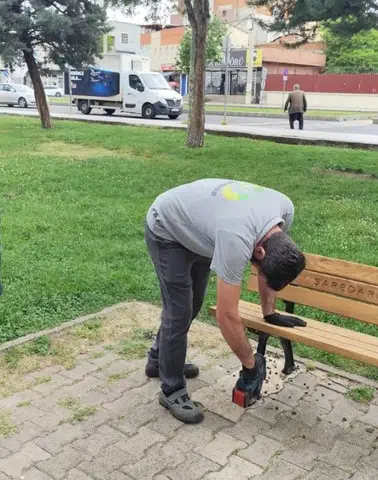 Diyarbakır'da parklara konforlu dokunuş: 25 yeni bank monte edildi