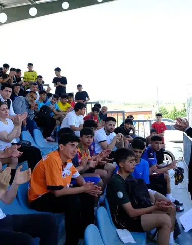 Adıyaman'da 400 genç formalarını Amedspor için terletti