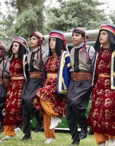 Diyarbakır'da Kürt Dil Bayramı renkli etkinliklerle kutlandı