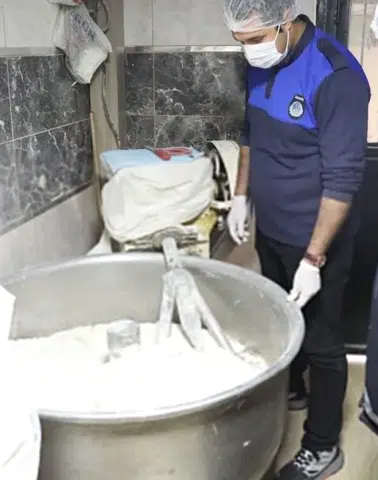 Diyarbakı'da zabıta ekipleri sahada: Bayram öncesi fırın ve marketlere denetim