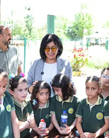 Diyarbakır'da çocukların atık kağıttan yaptığı nesneler alkış topladı