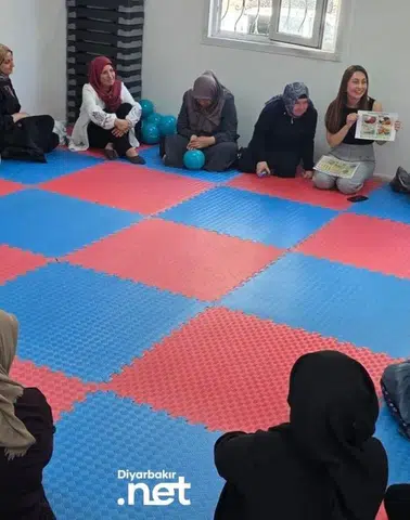 Kayapınar'da pilates yapan kadınlara özel eğitim: Uzmanlardan kritik bilgiler